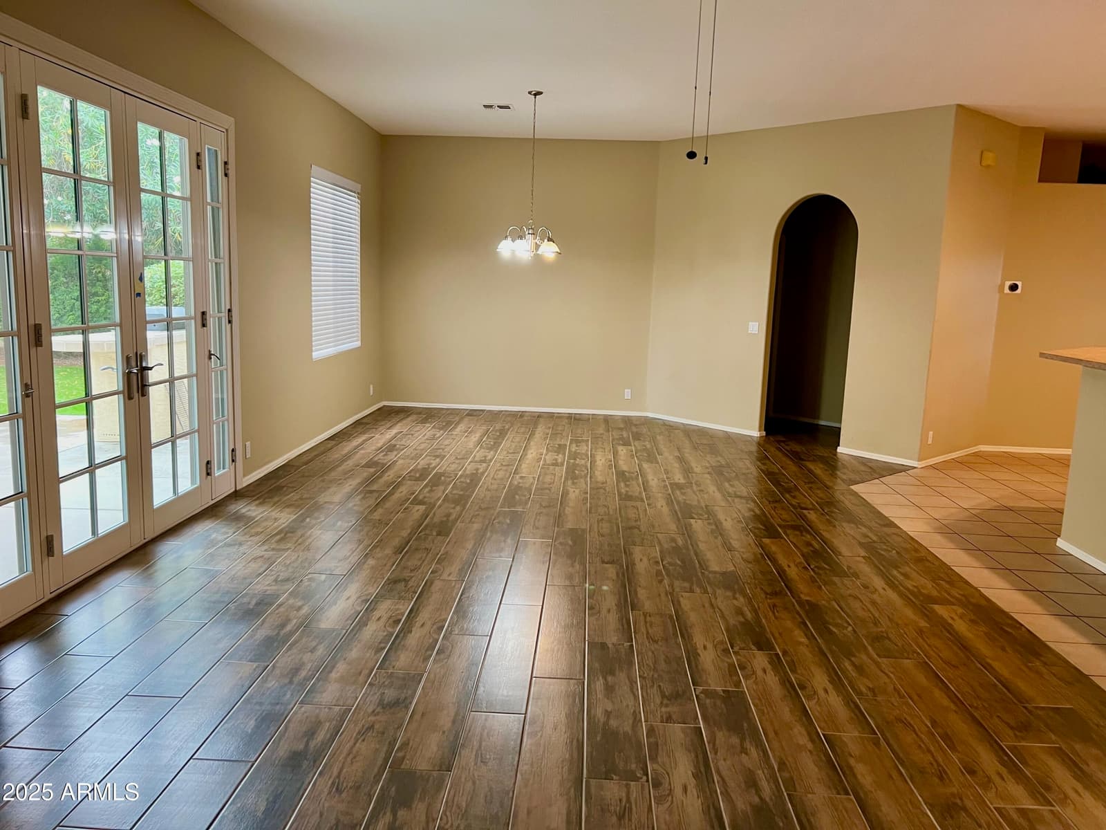 8461 W MCRAE Way, Peoria, AZ 85382 — photo 9 of 21