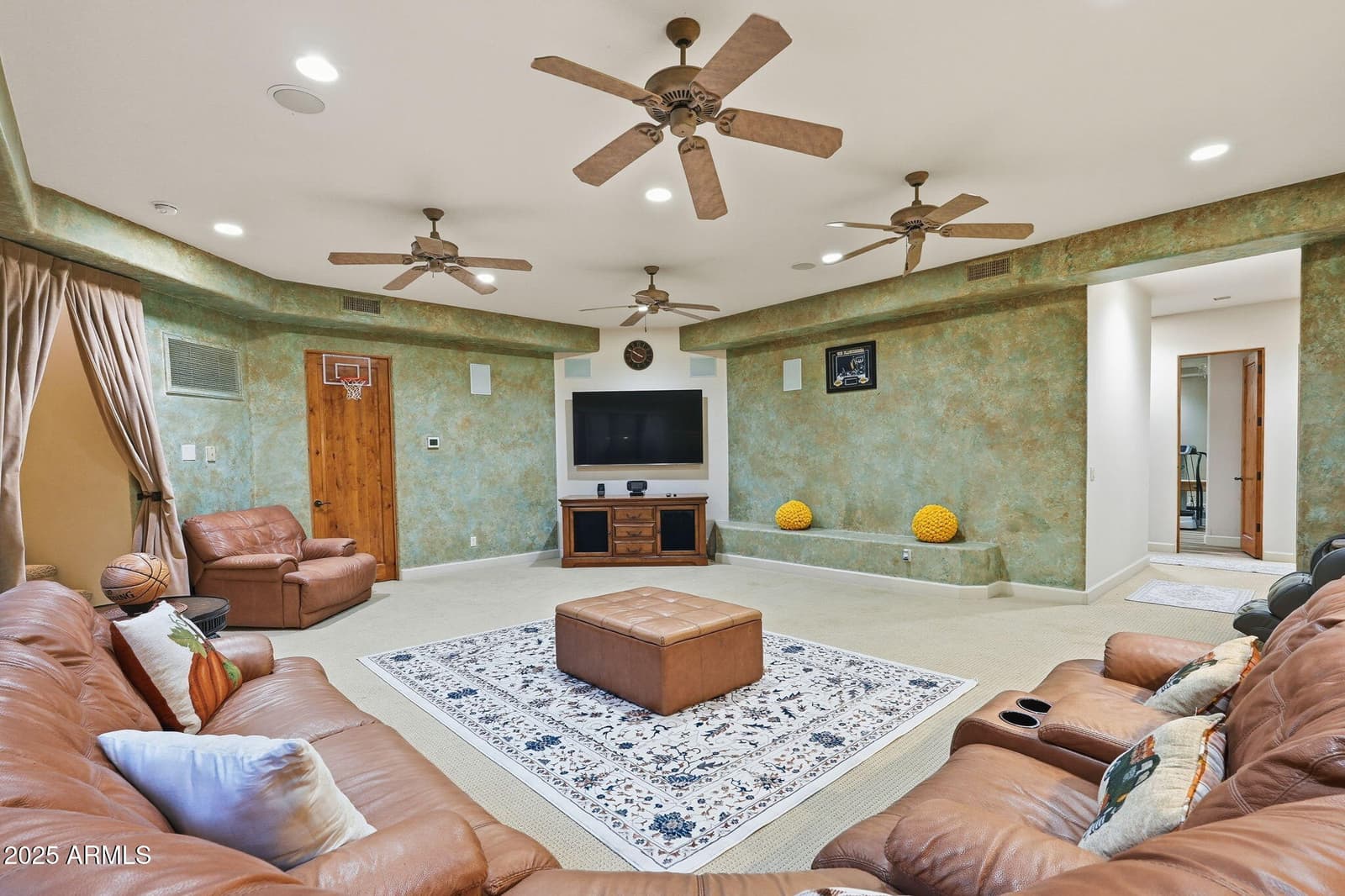 6 E OAKWOOD HILLS Drive, Chandler, AZ 85248 — photo 88 of 122