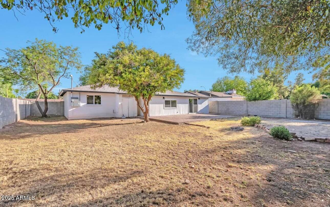 346 E BROADWAY Lane, Tempe, AZ 85282 — photo 15 of 16