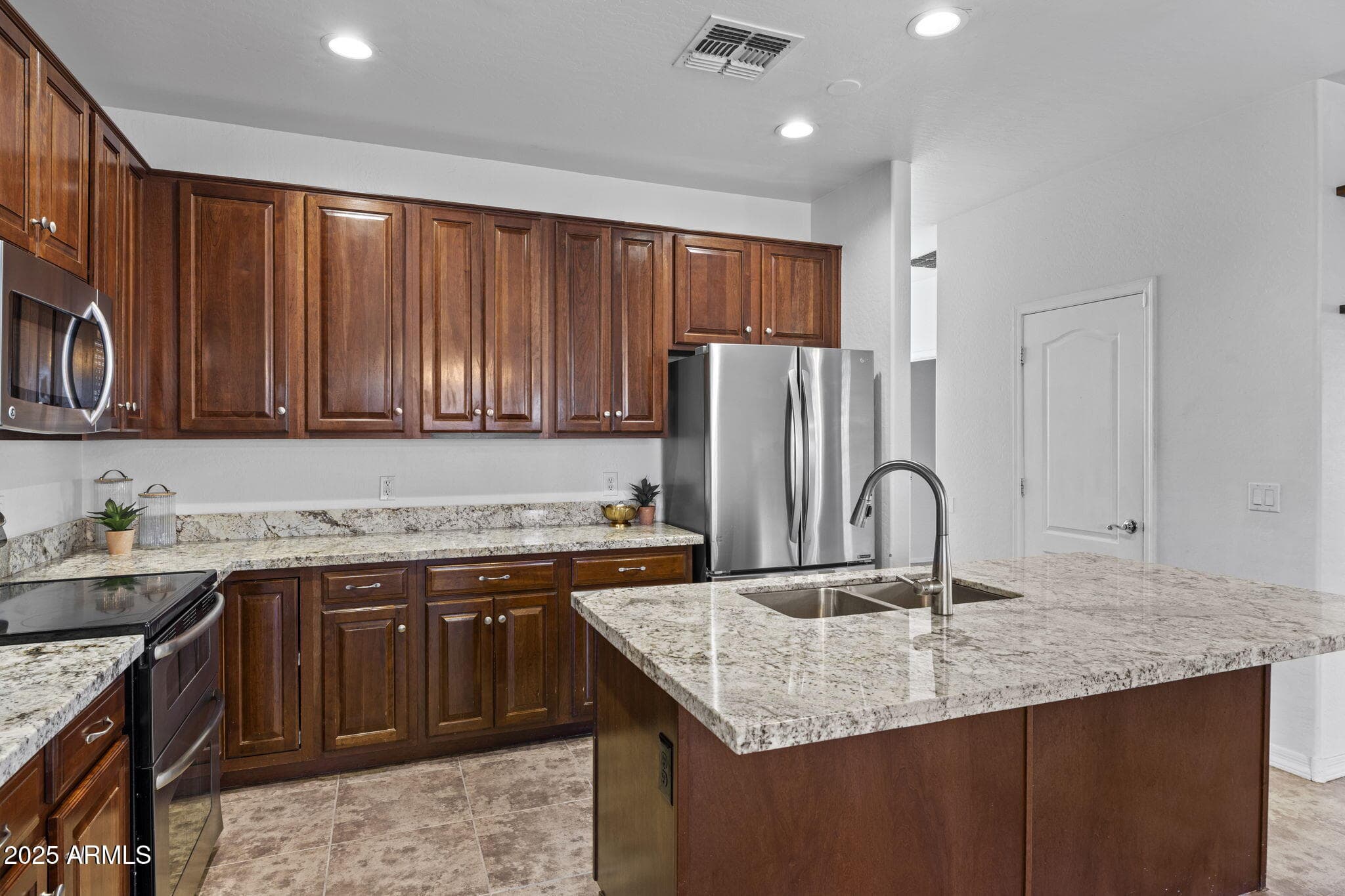4186 E BLUE SAGE Road, Gilbert, AZ 85297 — photo 25 of 77