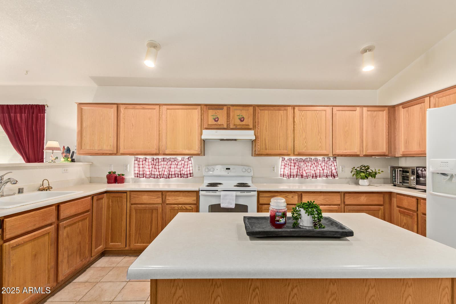14712 W LAMOILLE Drive, Surprise, AZ 85374 — photo 14 of 47
