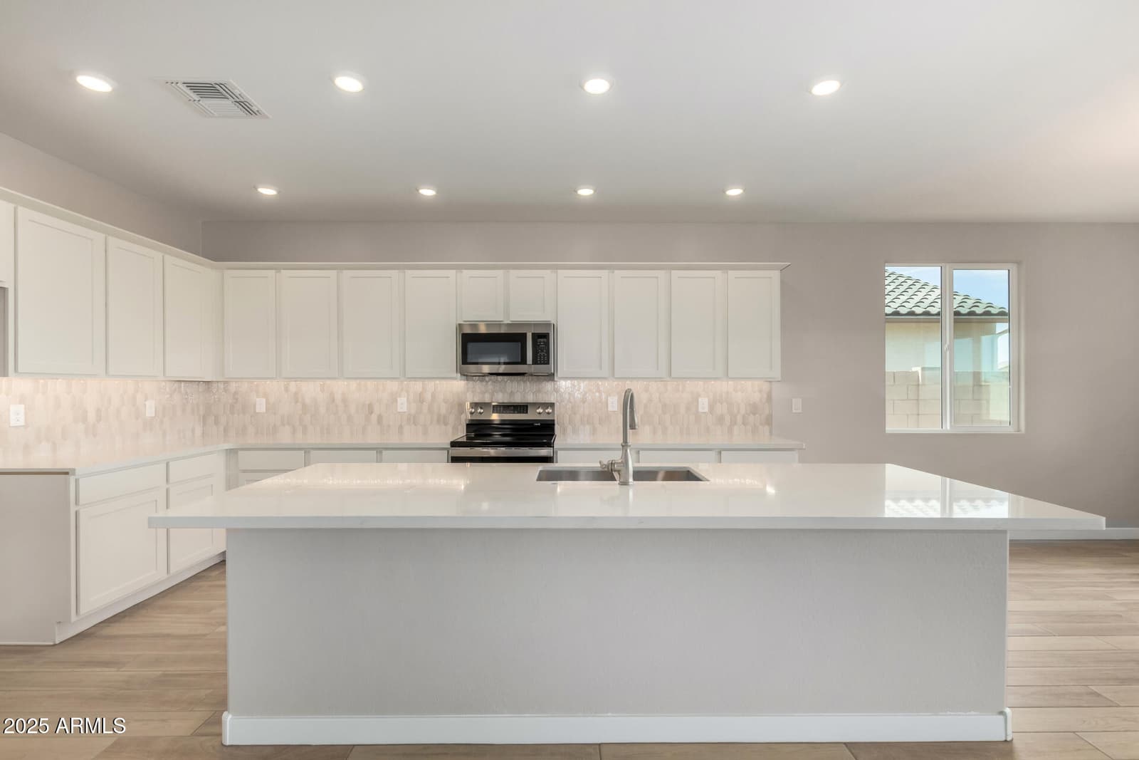 1285 E Ridgerock Loop, Casa Grande, AZ 85122 — photo 10 of 33