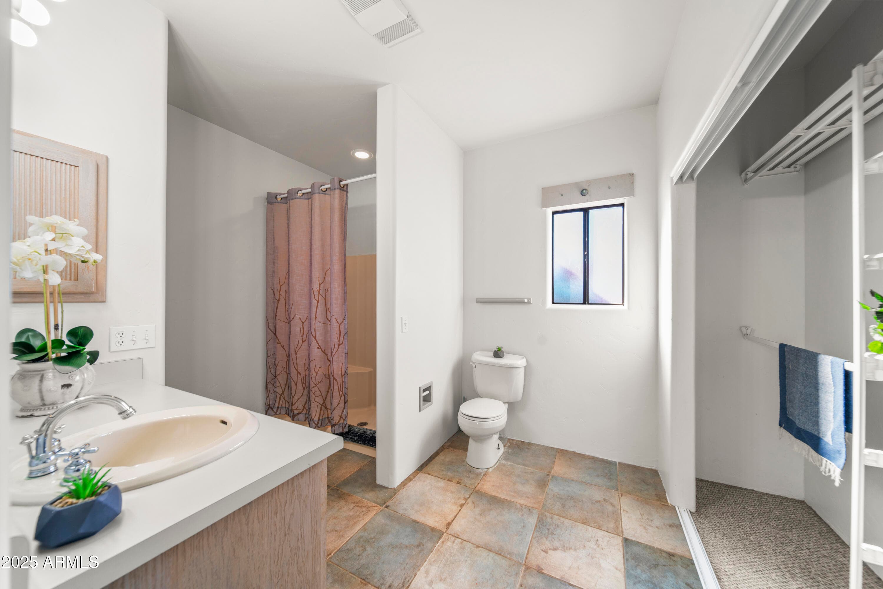 18330 W MOONLIGHT MESA Road, Wickenburg, AZ 85390 — photo 12 of 24