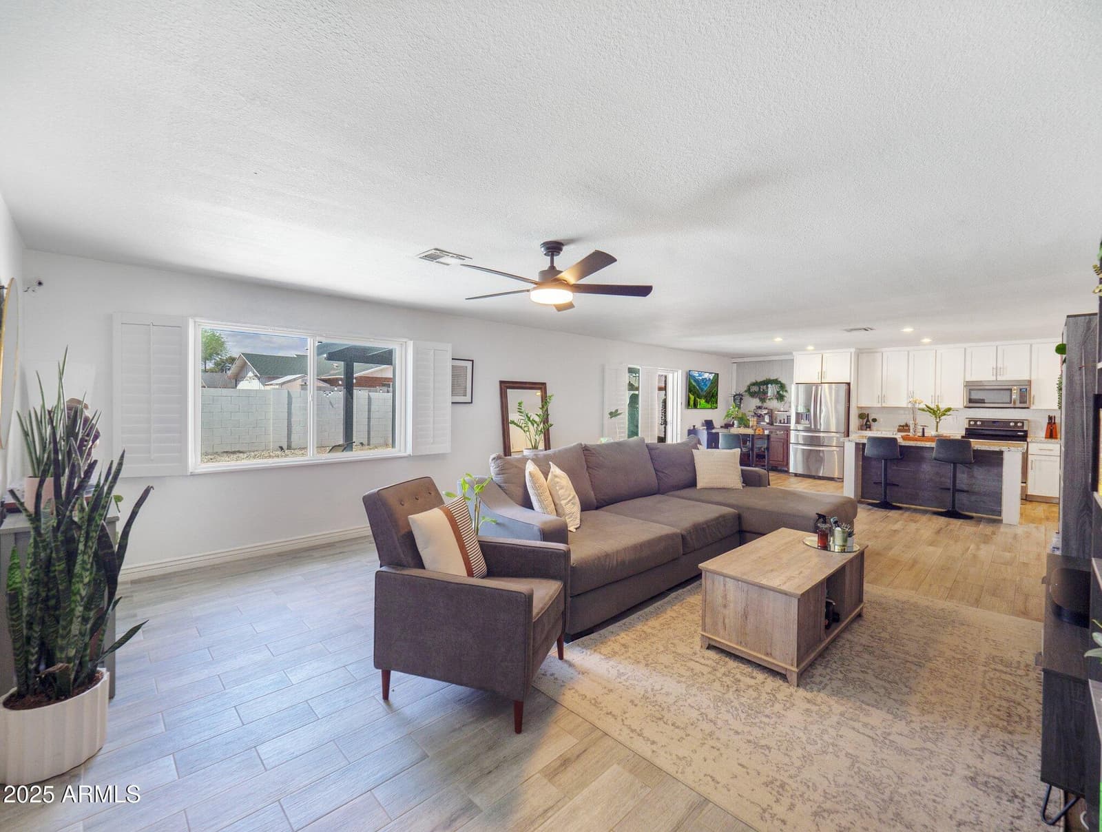 8728 E MONTE VISTA Road, Scottsdale, AZ 85257 — photo 3 of 28