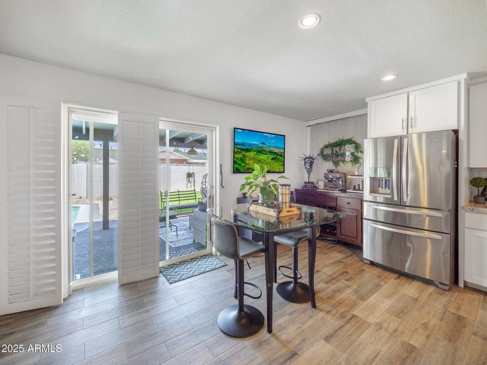 8728 E MONTE VISTA Road, Scottsdale, AZ 85257 — photo 10 of 28