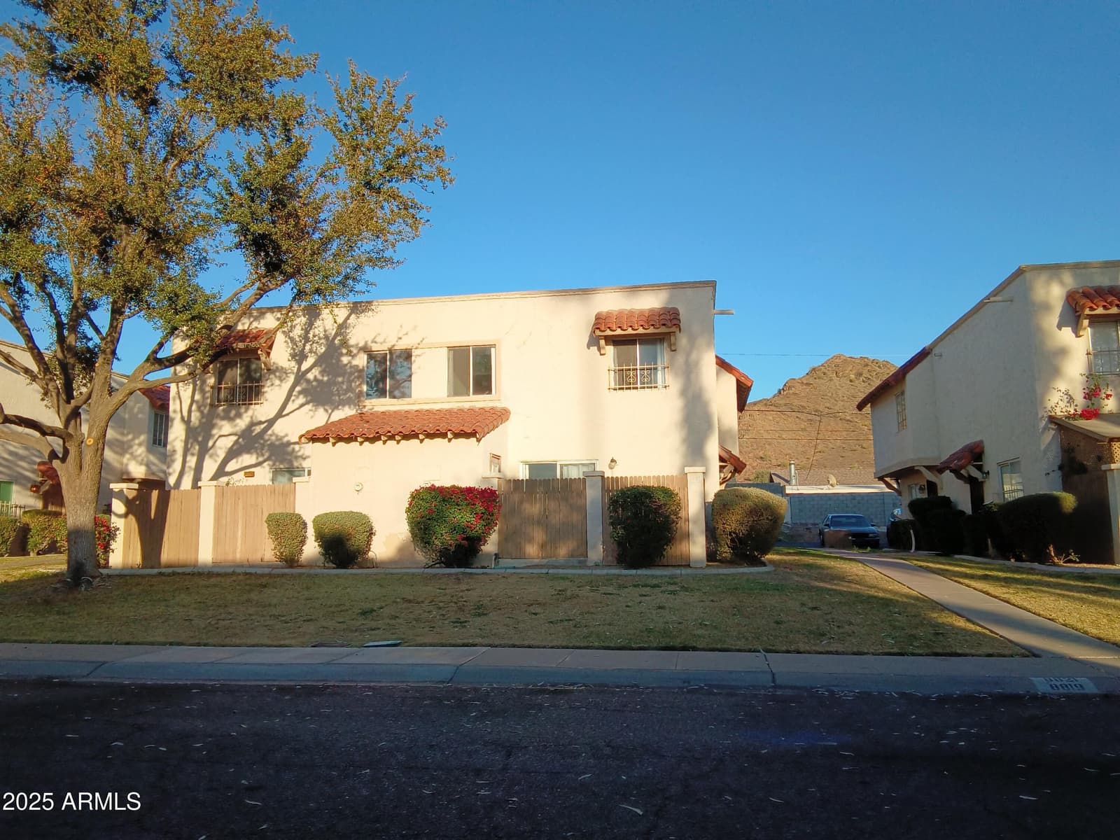 8819 N 12TH Place, Phoenix, AZ 85020 — photo 13 of 20