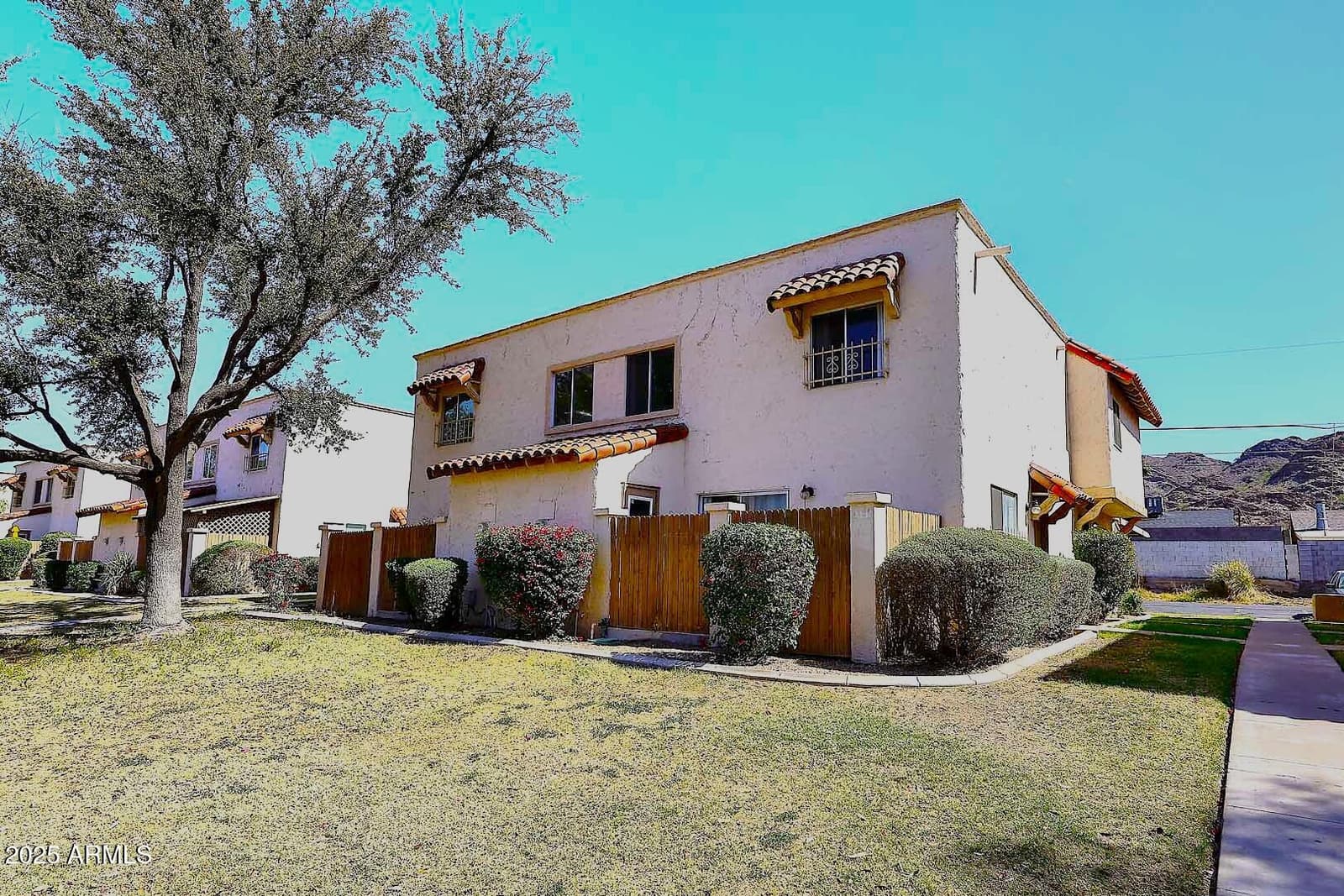 8819 N 12TH Place, Phoenix, AZ 85020 — photo 14 of 20