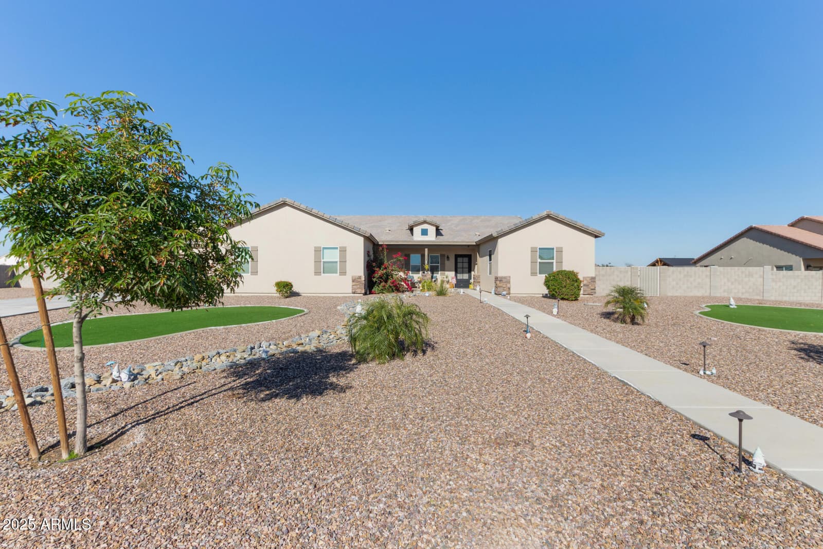 8998 W GARNET MOUNTAIN Drive, Casa Grande, AZ 85194 — photo 34 of 43