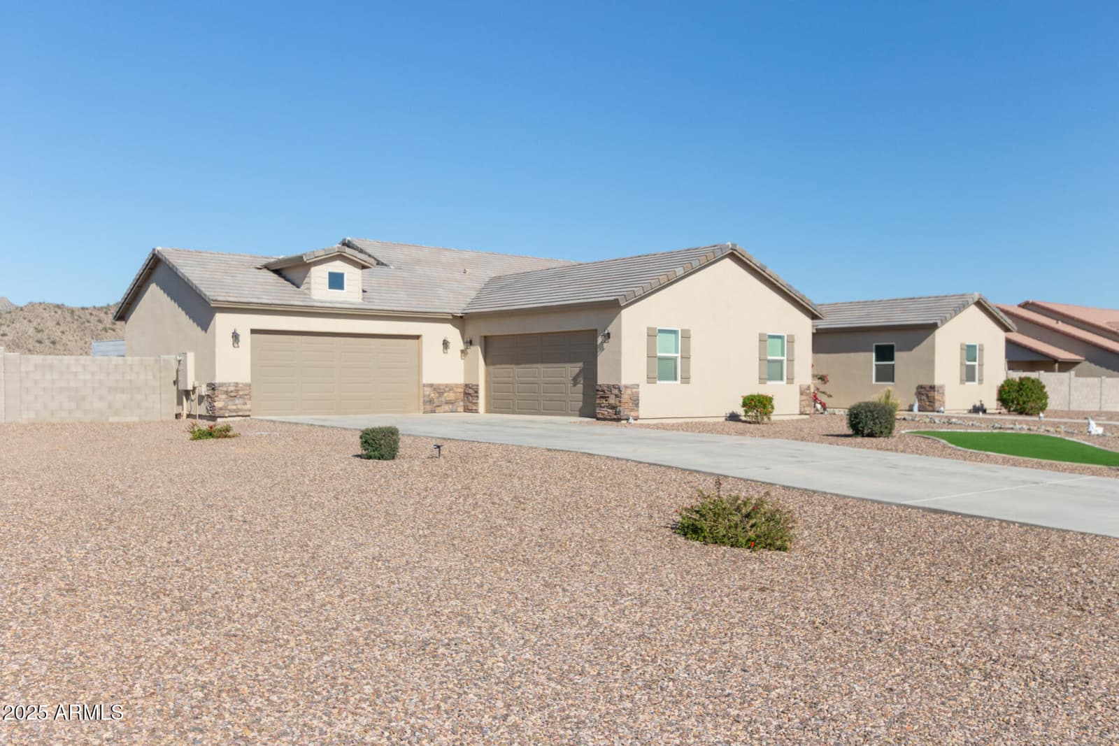 8998 W GARNET MOUNTAIN Drive, Casa Grande, AZ 85194 — photo 40 of 43