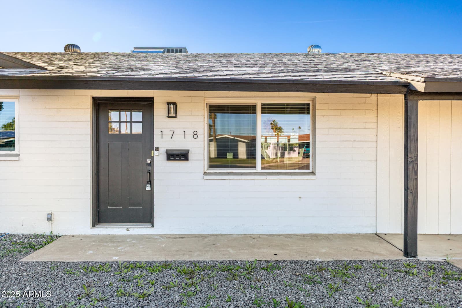 1718 S MARILYN ANN Drive, Tempe, AZ 85281 — photo 6 of 38