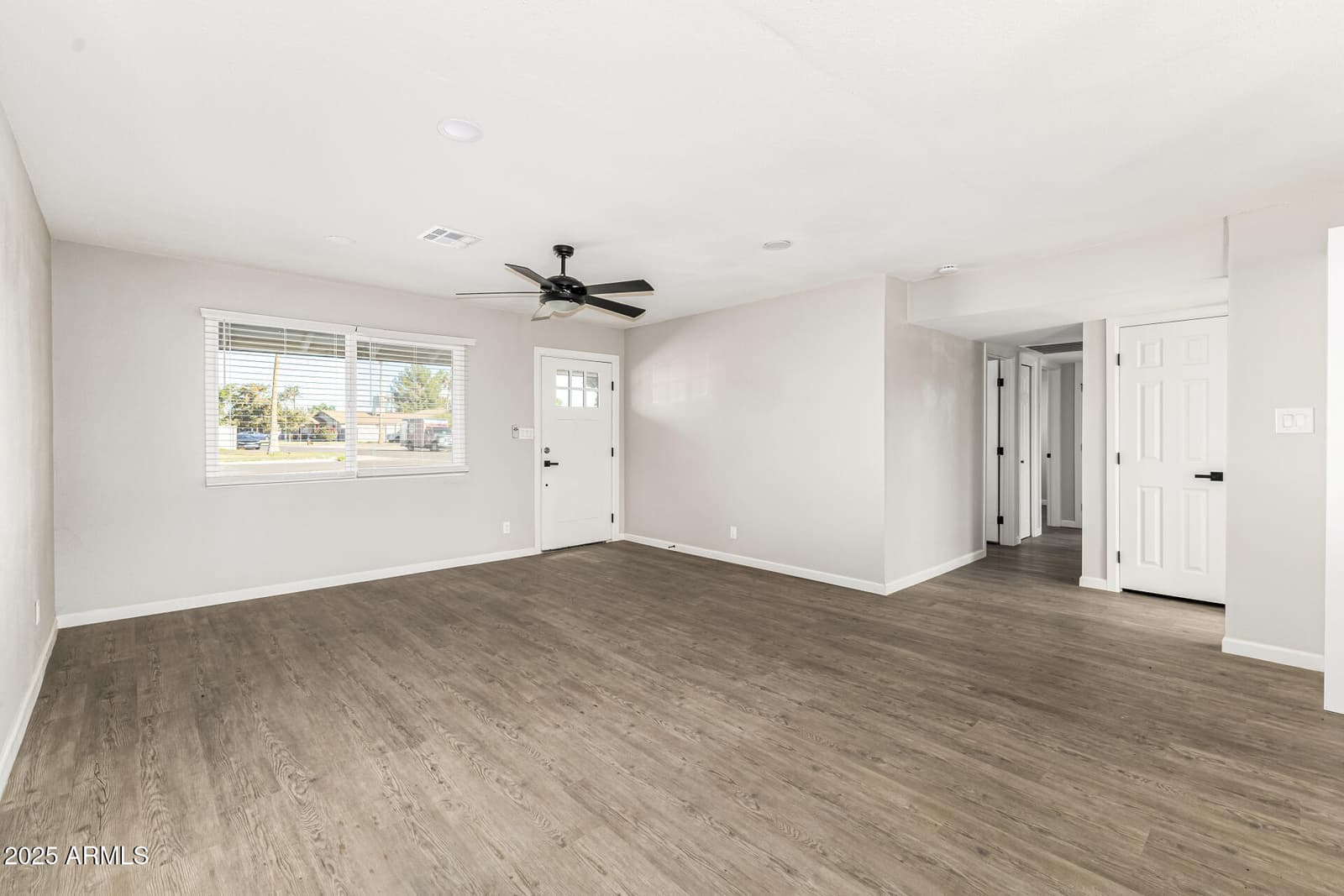 1718 S MARILYN ANN Drive, Tempe, AZ 85281 — photo 8 of 38
