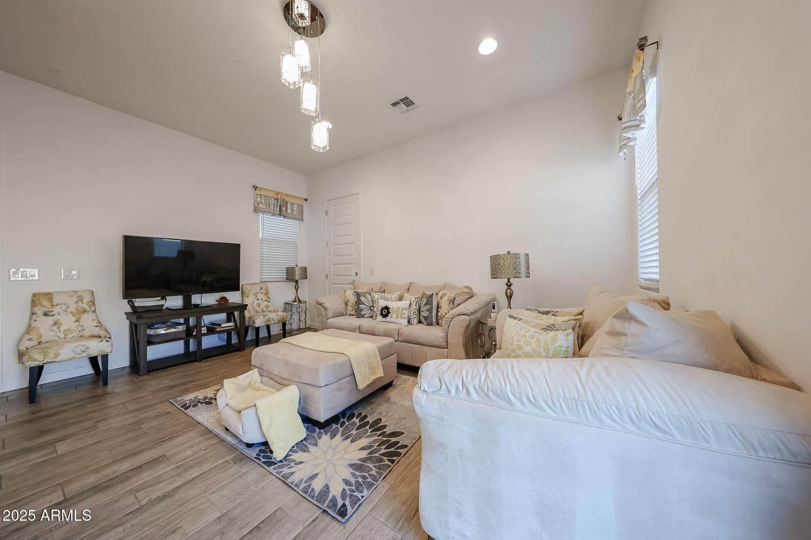 9635 S 40TH Drive, Laveen, AZ 85339 — photo 7 of 54