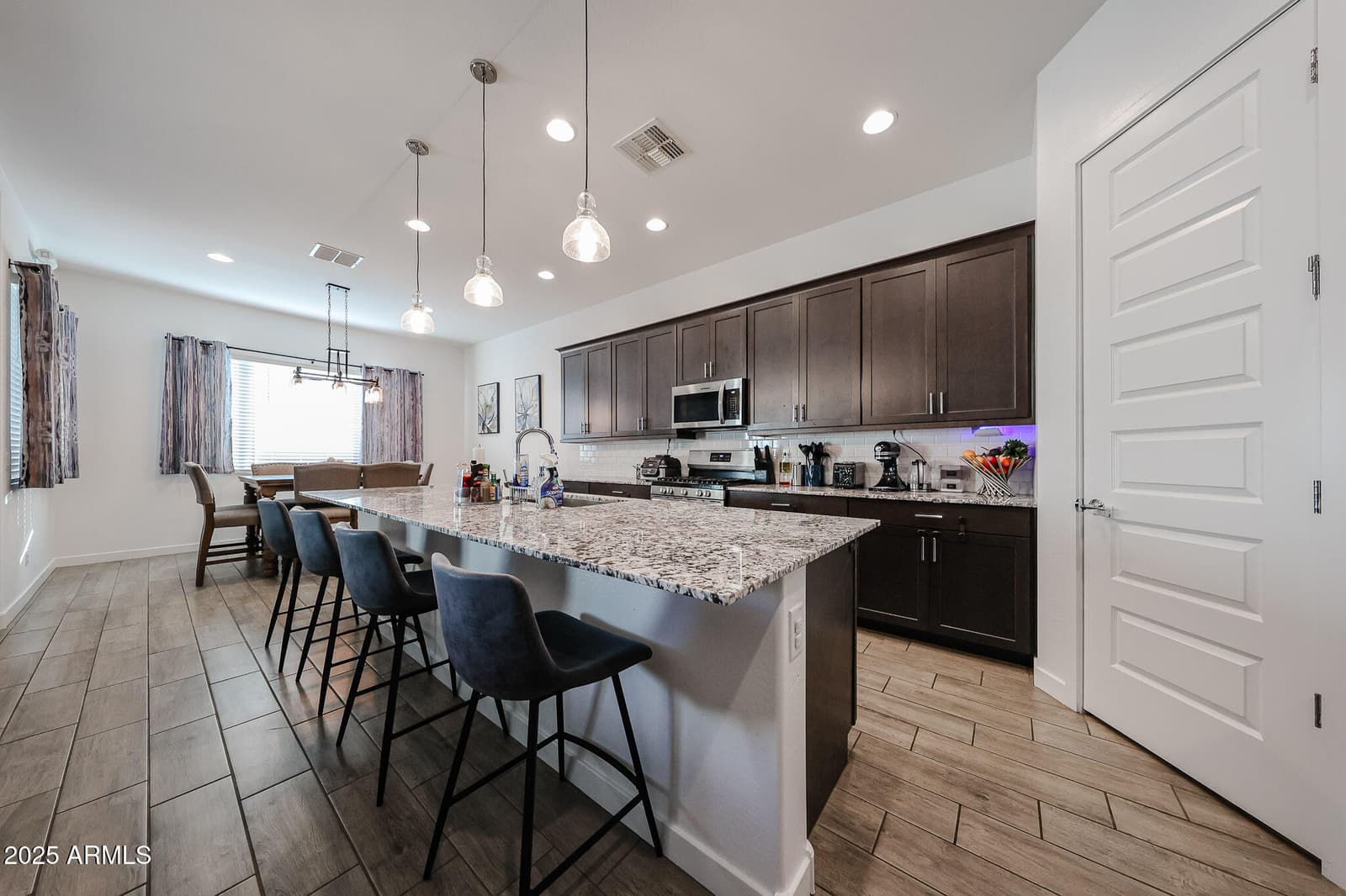 9635 S 40TH Drive, Laveen, AZ 85339 — photo 12 of 54