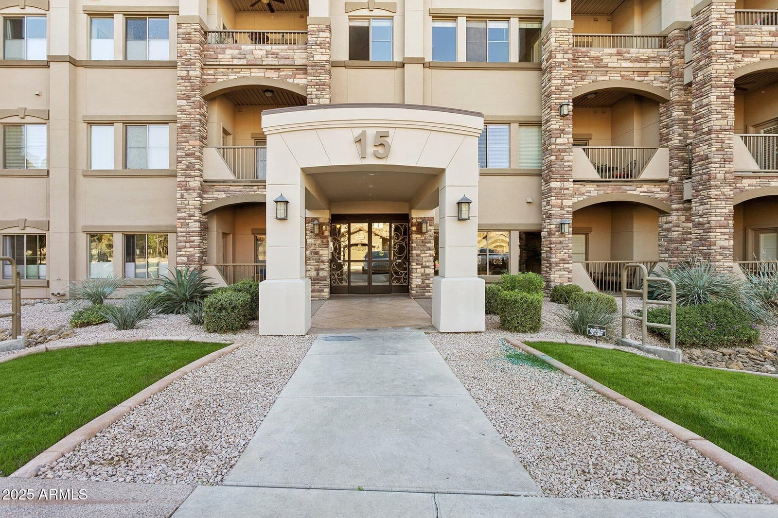 5350 E DEER VALLEY Drive 4267, Phoenix, AZ 85054 — photo 25 of 47