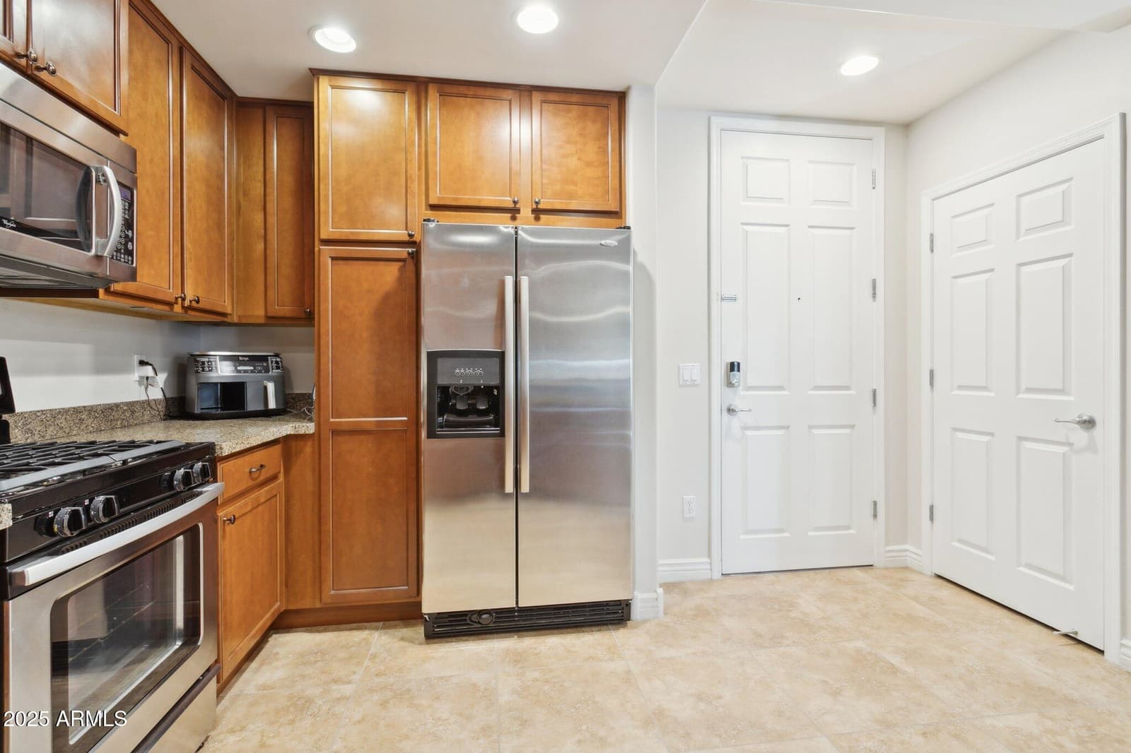 5350 E DEER VALLEY Drive 4267, Phoenix, AZ 85054 — photo 19 of 47