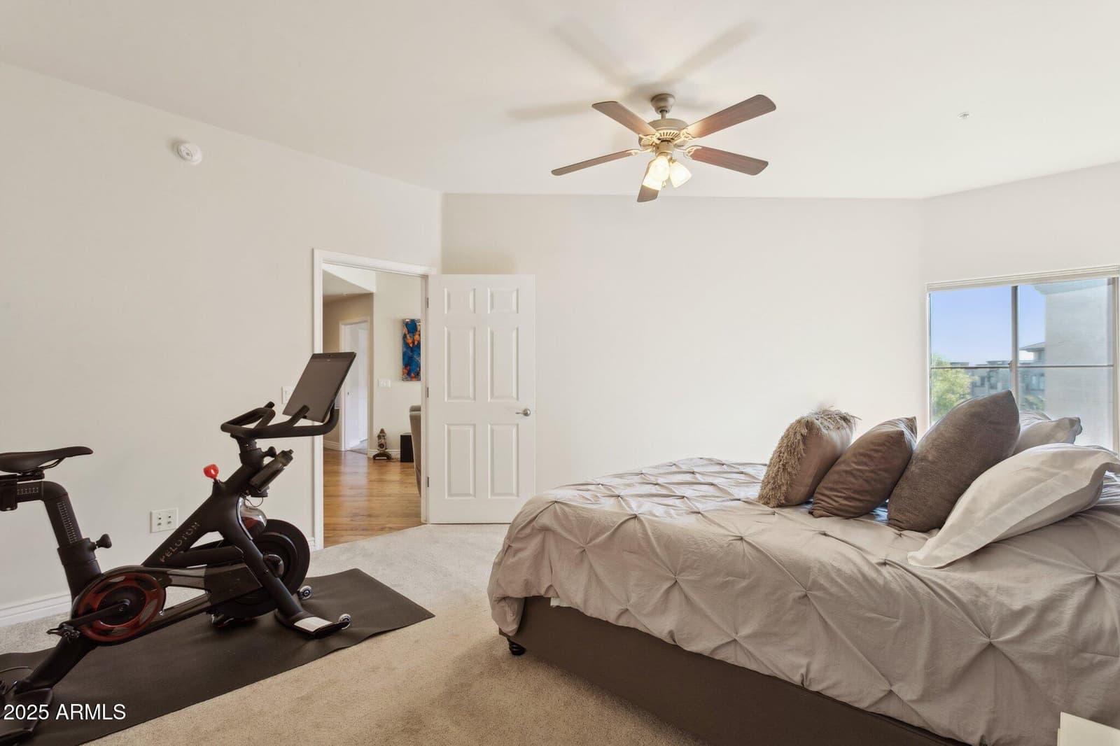 5350 E DEER VALLEY Drive 4267, Phoenix, AZ 85054 — photo 11 of 47