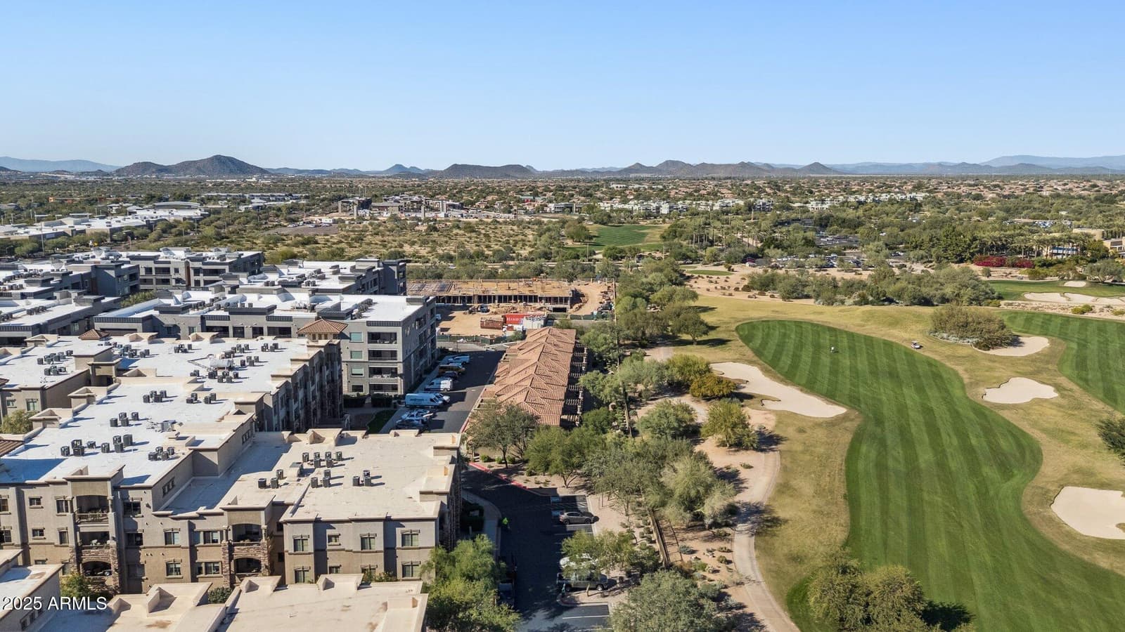 5350 E DEER VALLEY Drive 4267, Phoenix, AZ 85054 — photo 33 of 47