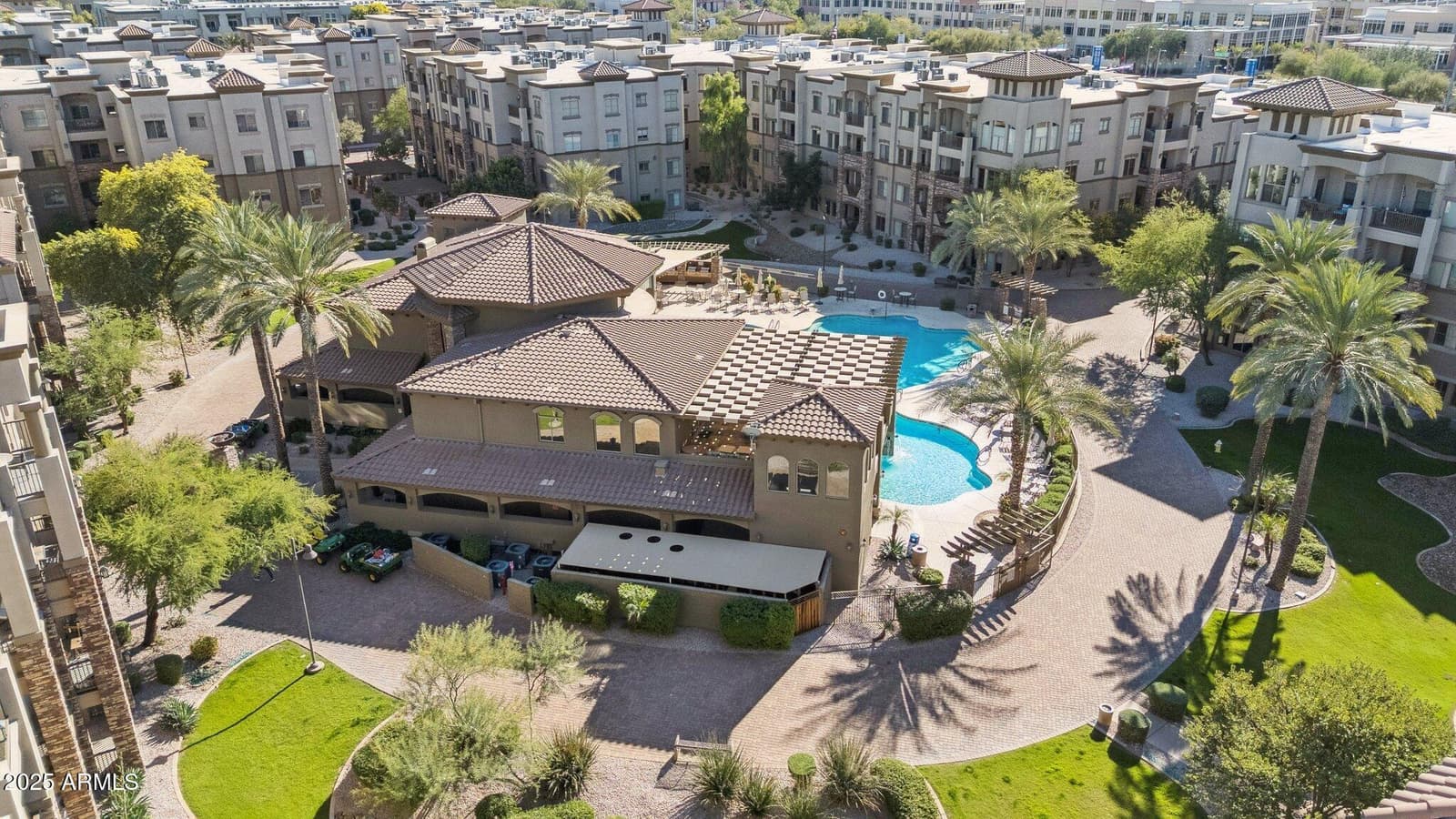 5350 E DEER VALLEY Drive 4267, Phoenix, AZ 85054 — photo 35 of 47