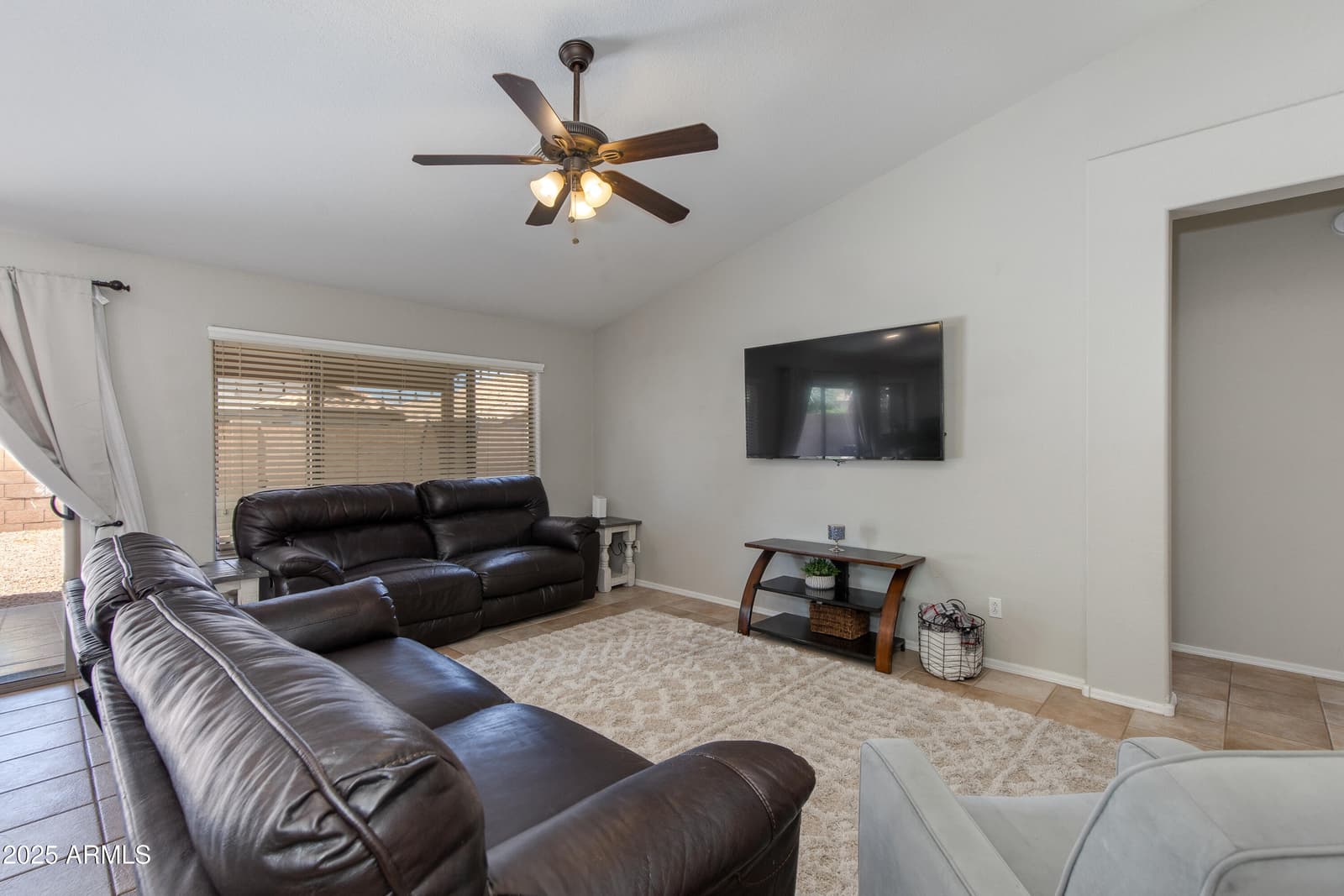 7346 E NARANJA Avenue, Mesa, AZ 85209 — photo 5 of 30