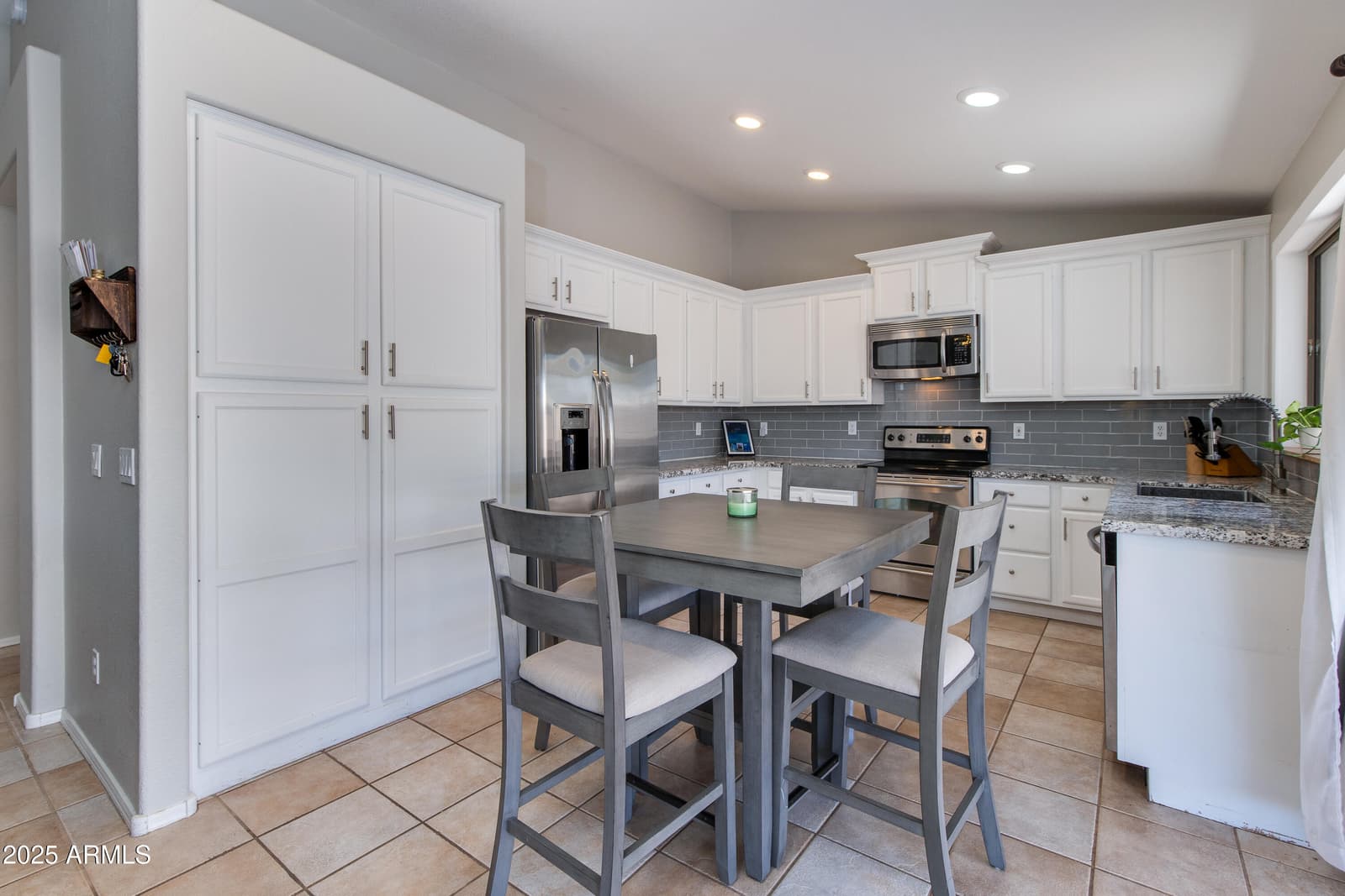 7346 E NARANJA Avenue, Mesa, AZ 85209 — photo 12 of 30