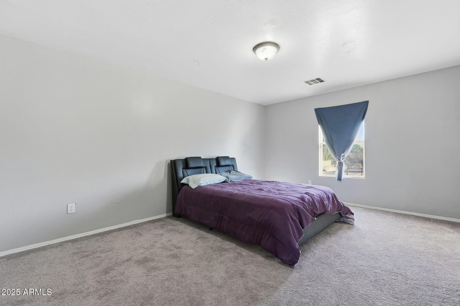 6826 S 41ST Drive, Phoenix, AZ 85041 — photo 33 of 40