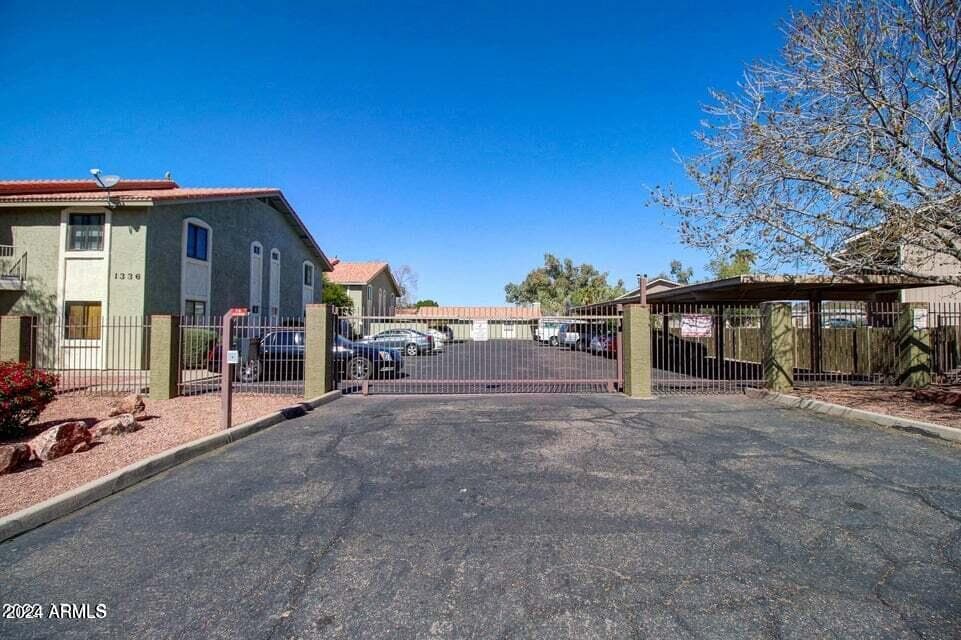 1336 E MOUNTAIN VIEW Road 202, Phoenix, AZ 85020 — photo 2 of 23