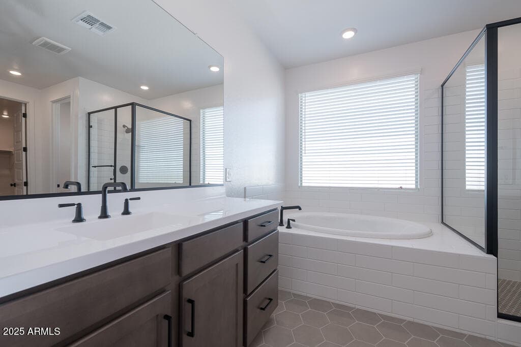 356 E La Estela Lane, San Tan Valley, AZ 85140 — photo 14 of 22