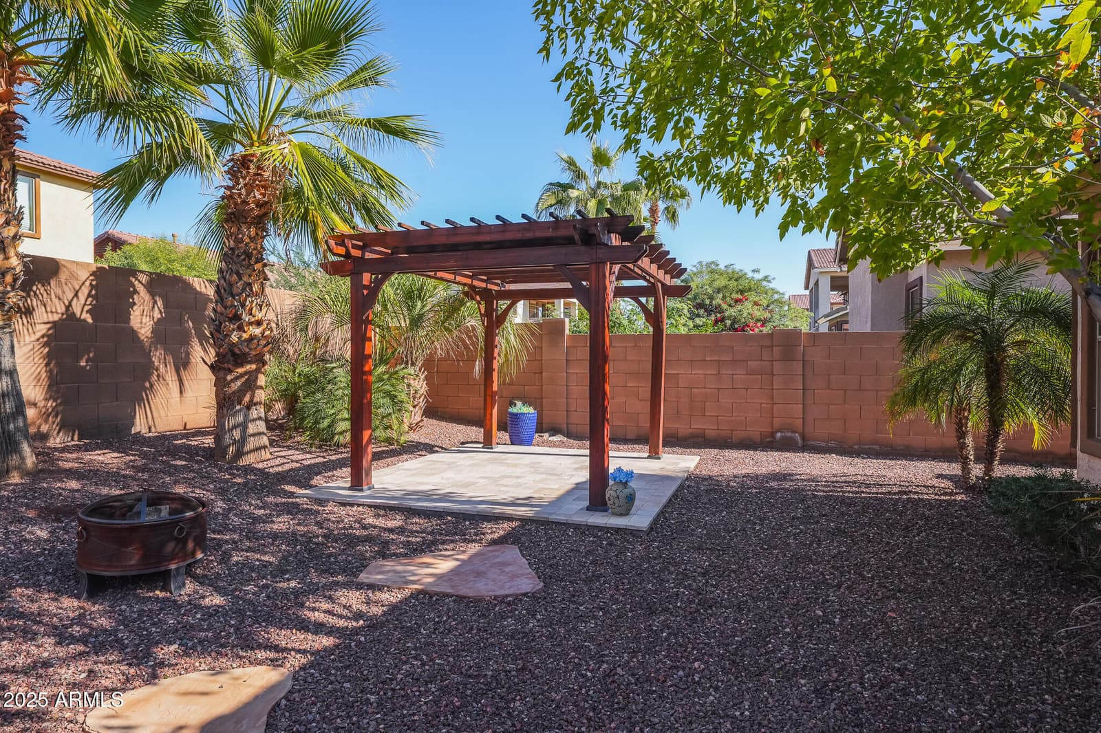 15850 W MERCER Lane, Surprise, AZ 85379 — photo 35 of 42