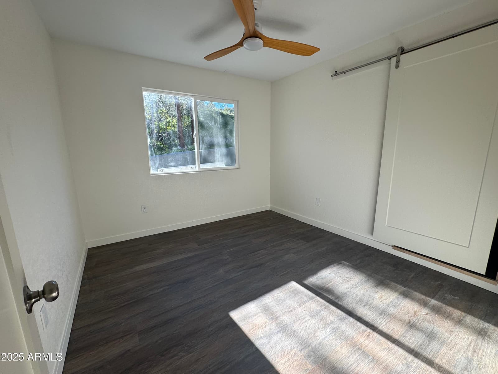 184 S Kent Street, Miami, AZ 85539 — photo 9 of 17
