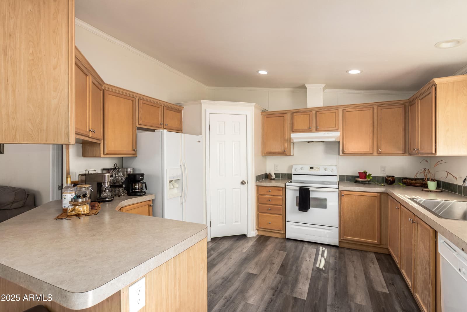 8601 N 103RD Avenue 210, Peoria, AZ 85345 — photo 9 of 26