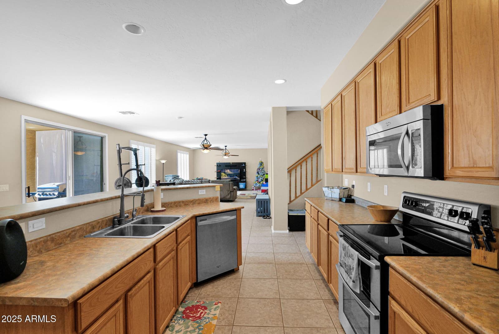 8021 W DONALD Drive, Peoria, AZ 85383 — photo 14 of 45