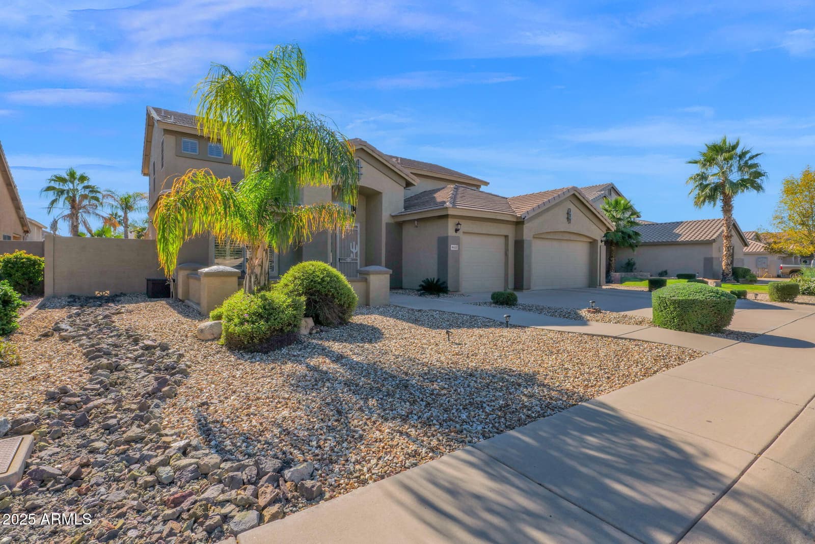 8021 W DONALD Drive, Peoria, AZ 85383 — photo 4 of 45