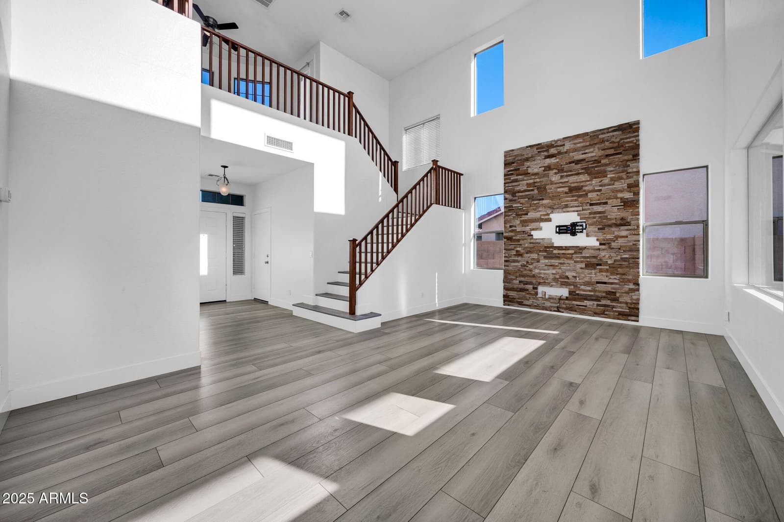 16529 W SAGUARO Lane, Surprise, AZ 85388 — photo 6 of 50
