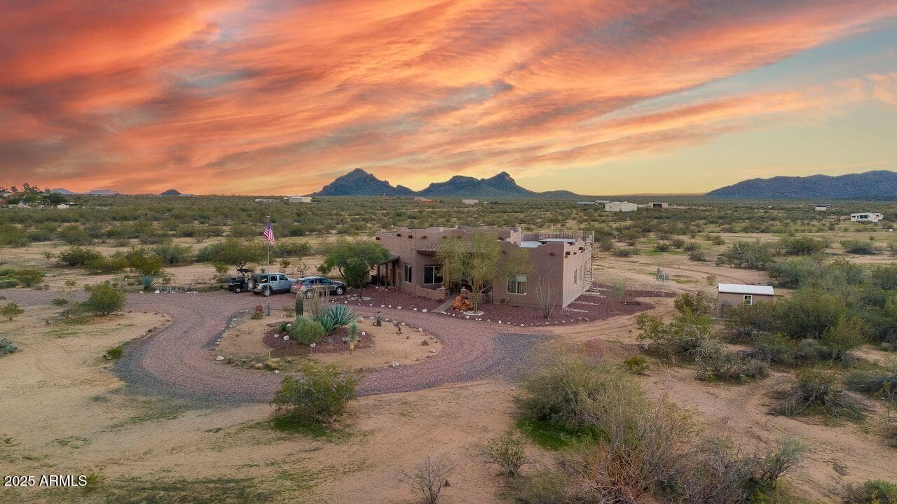 48424 N 520th Avenue, Aguila, AZ 85320 — photo 5 of 61