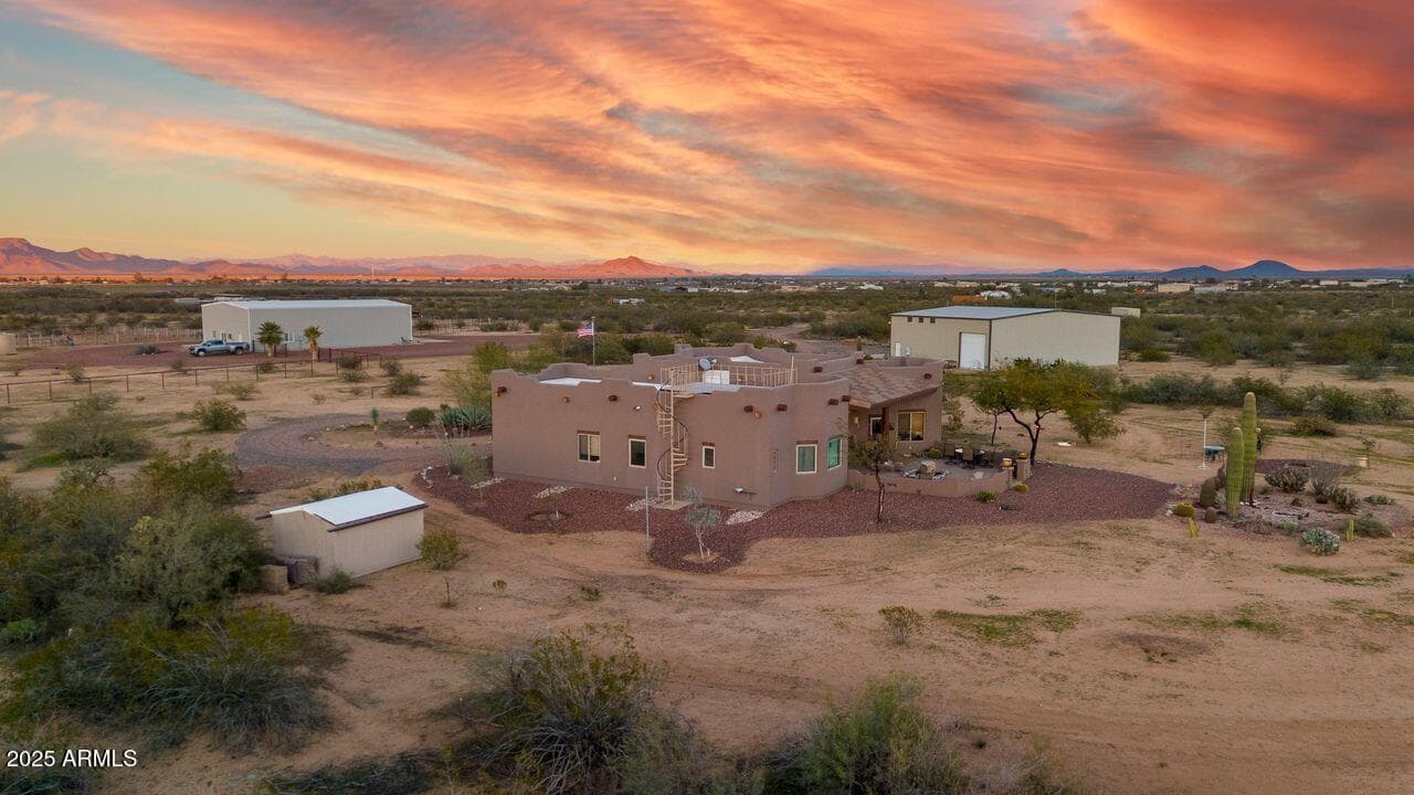 48424 N 520th Avenue, Aguila, AZ 85320 — photo 7 of 61