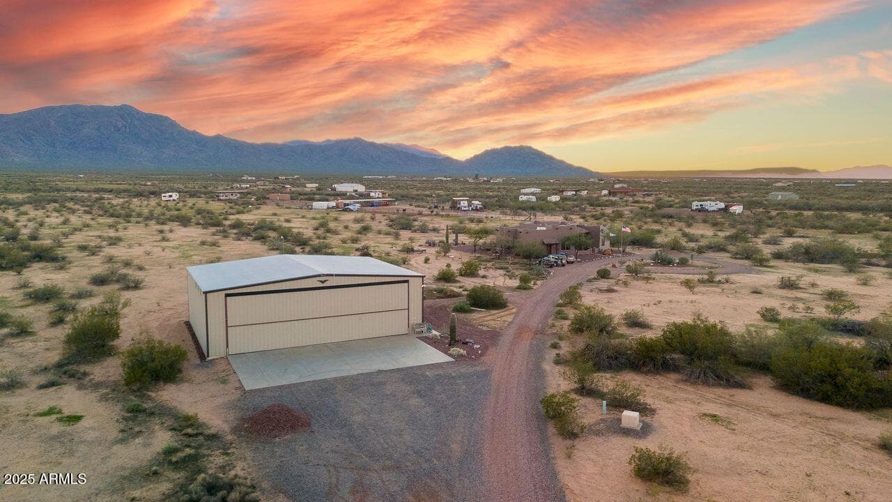 48424 N 520th Avenue, Aguila, AZ 85320 — photo 10 of 61