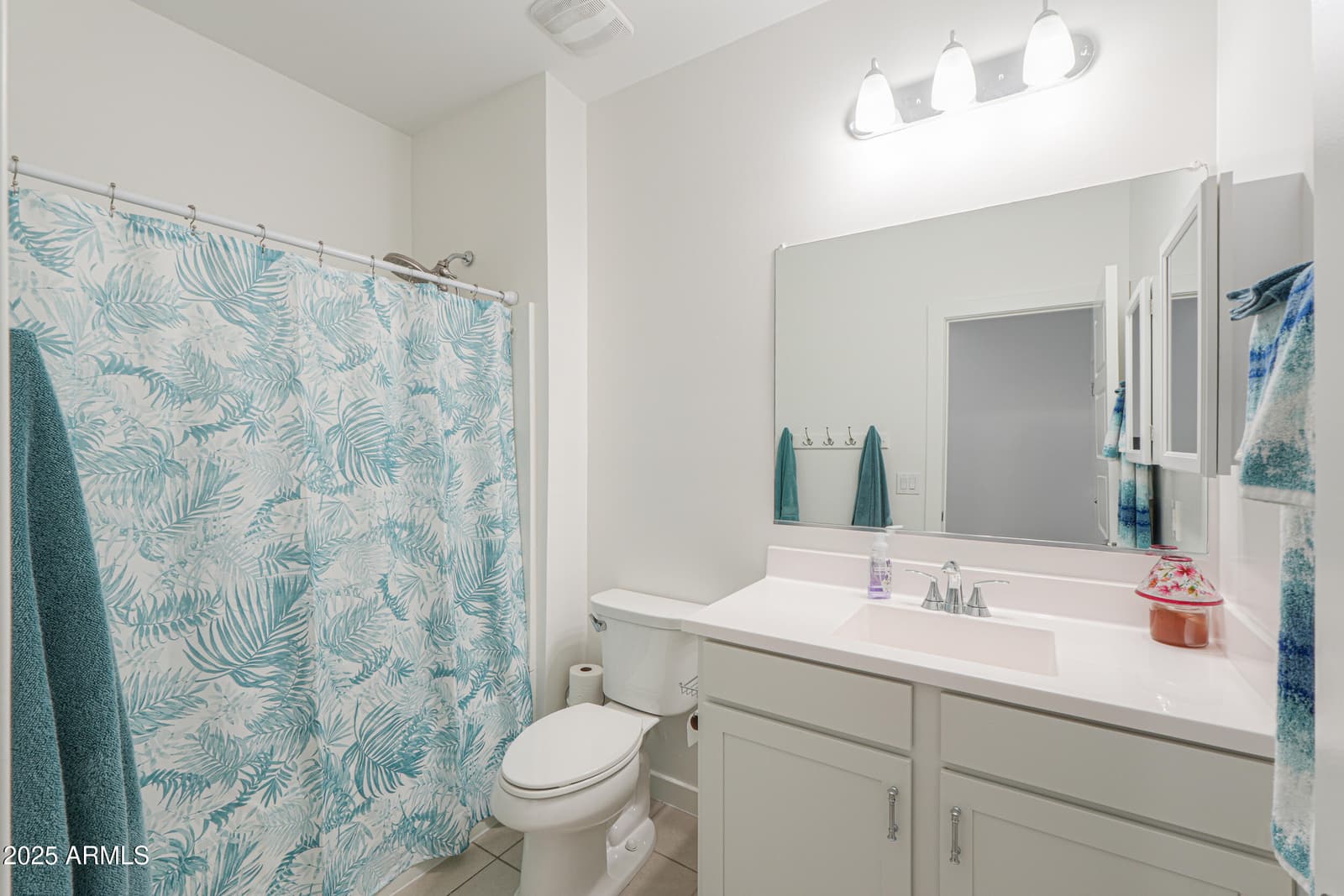 947 E WILEY Way, Casa Grande, AZ 85122 — photo 9 of 37