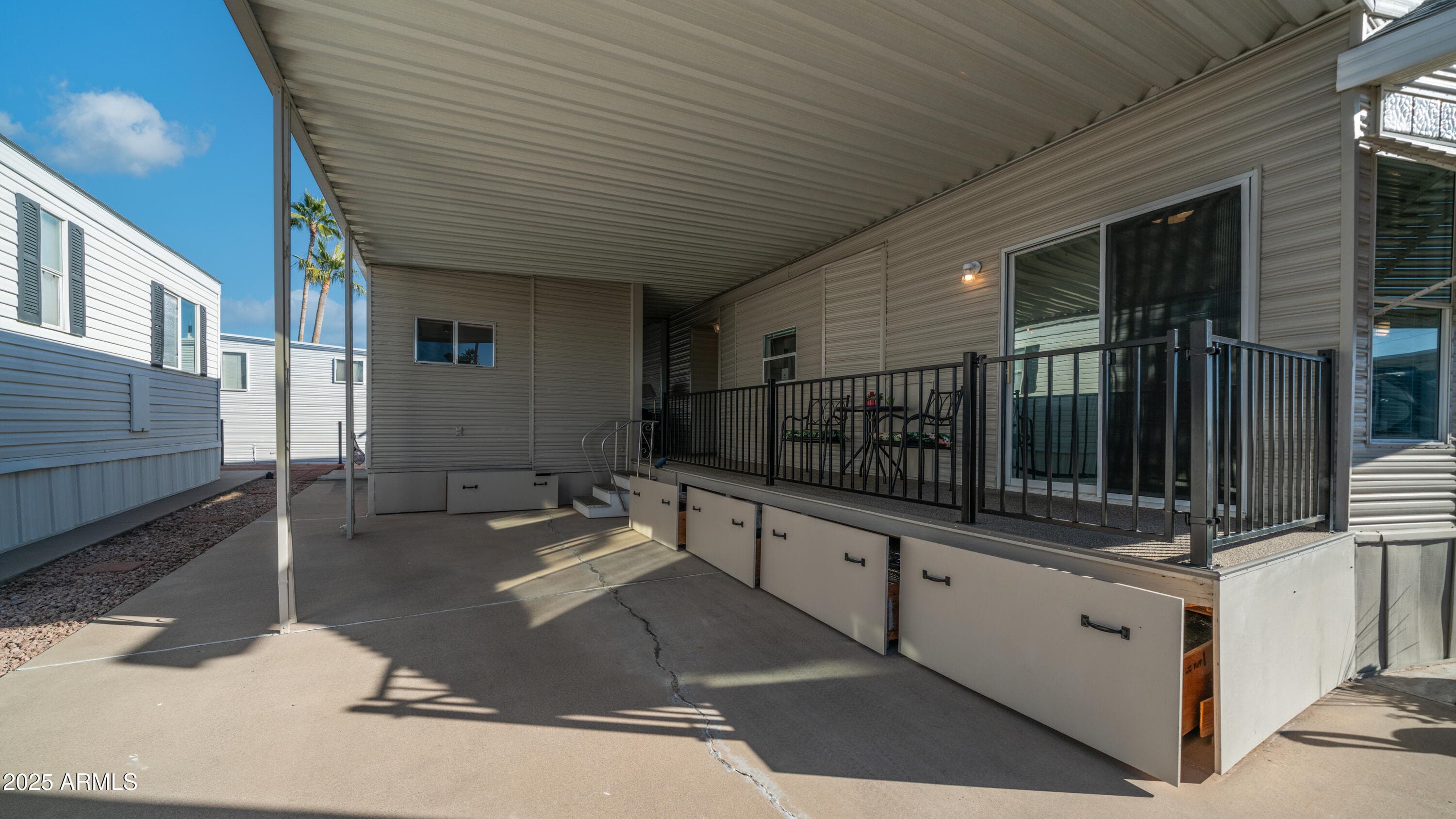 181 MINESHAFT Drive, Apache Junction, AZ 85119 — photo 5 of 63