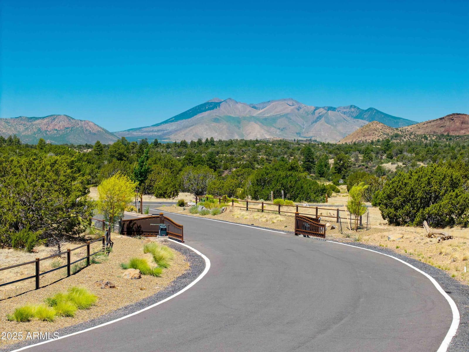 12913 WILD HORSE Trail, Flagstaff, AZ 86004 — photo 5 of 29