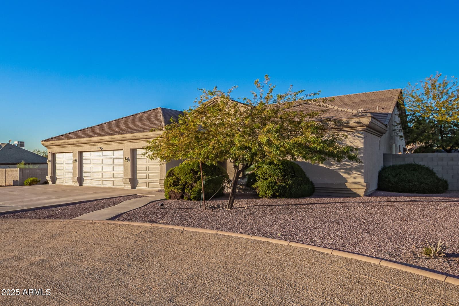 10310 W AVENIDA DEL SOL Street, Peoria, AZ 85383 — photo 11 of 83