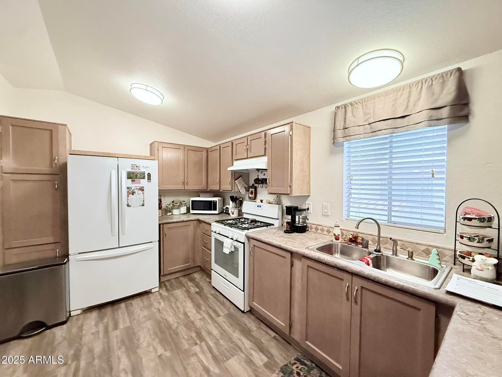 16005 N 32ND Street 9, Phoenix, AZ 85032 — photo 10 of 31