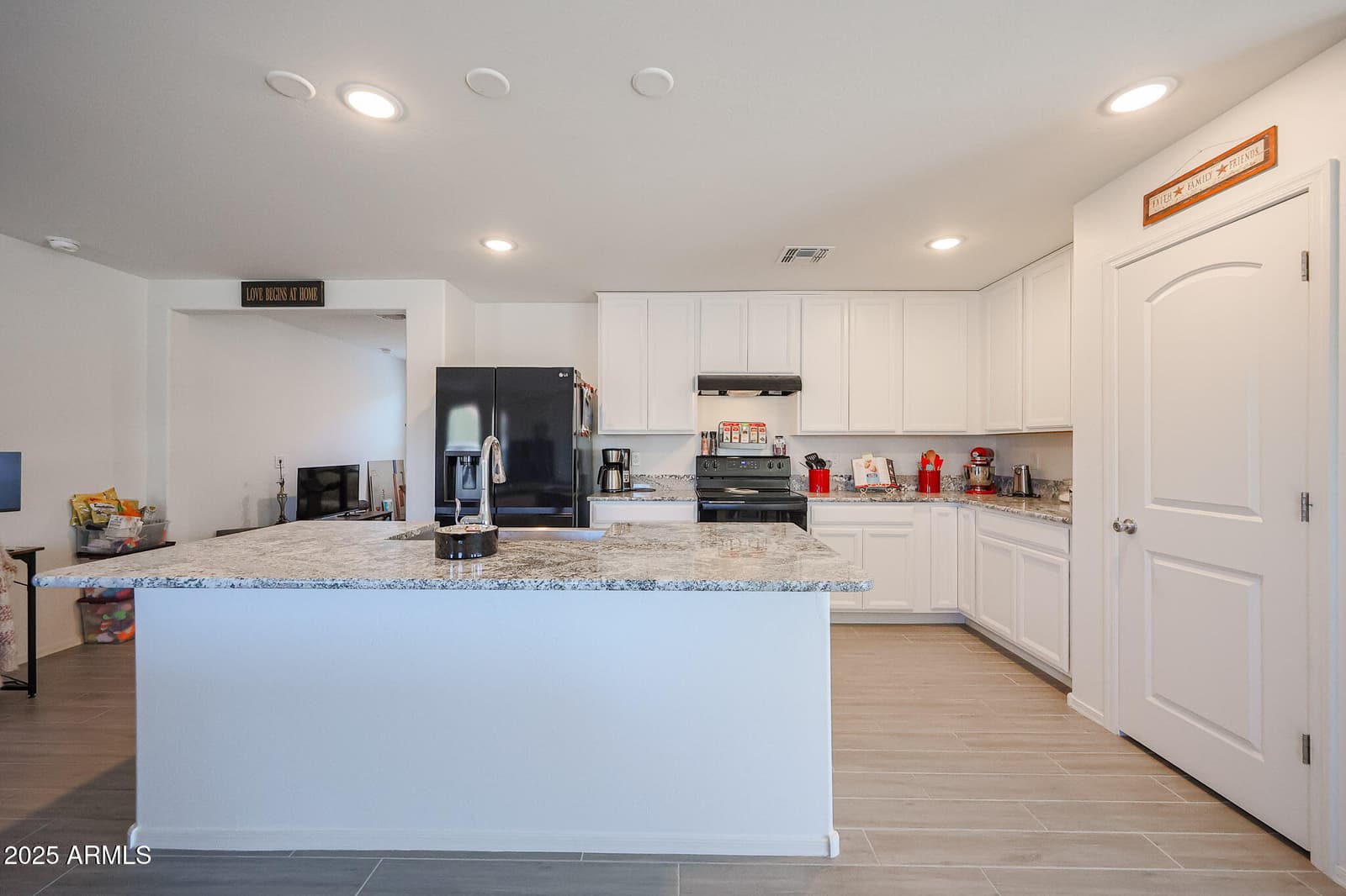 25855 W EUCLID Avenue, Buckeye, AZ 85326 — photo 12 of 32
