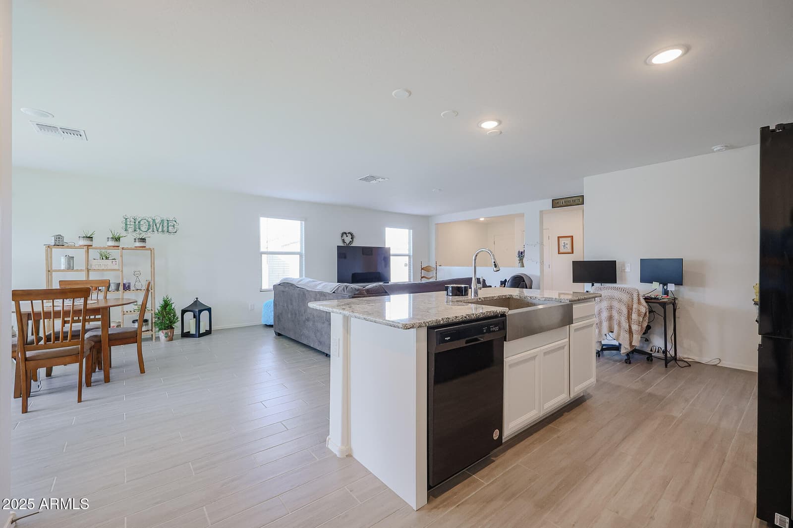 25855 W EUCLID Avenue, Buckeye, AZ 85326 — photo 11 of 32