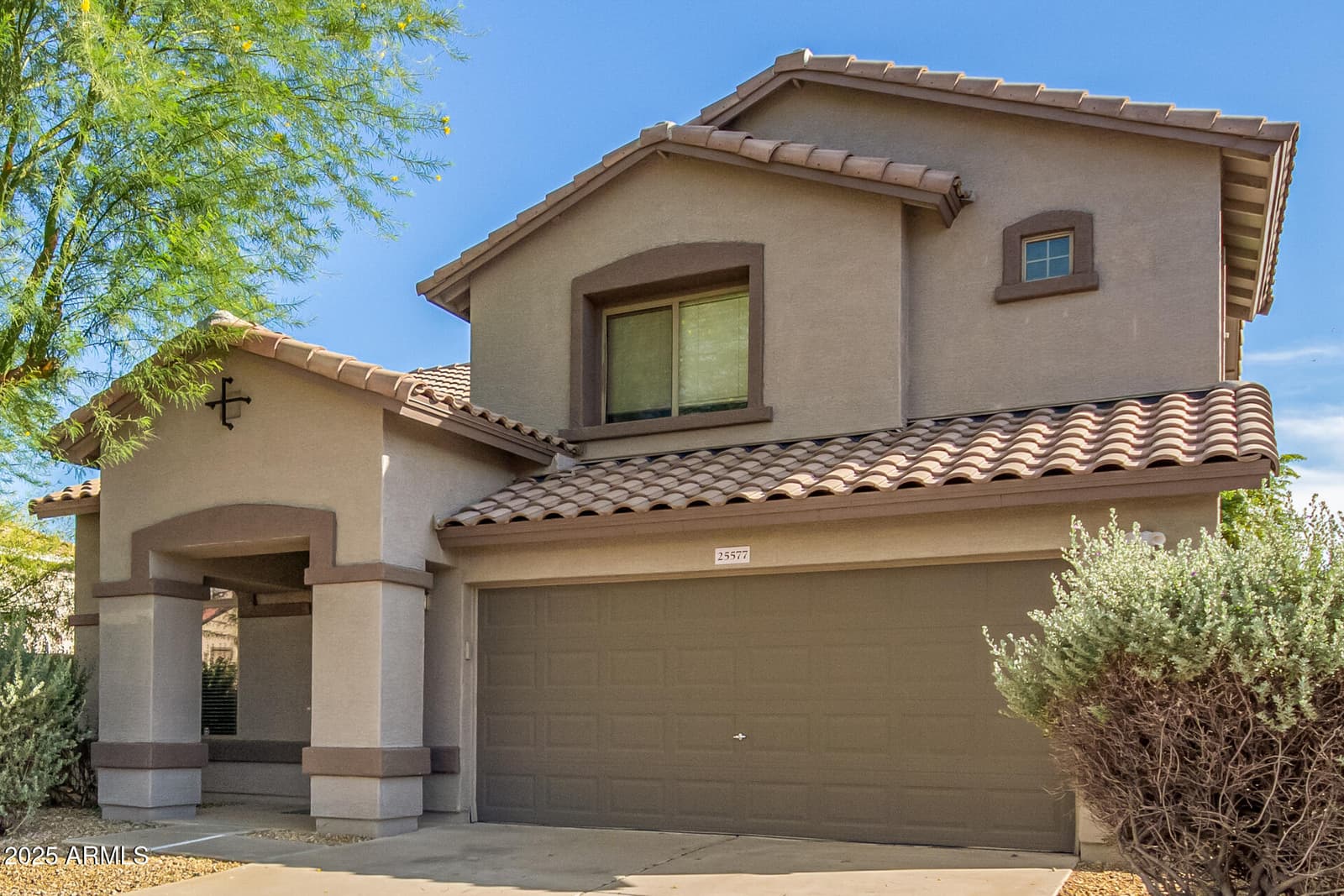 25577 W WHYMAN Street, Buckeye, AZ 85326 — photo 6 of 31