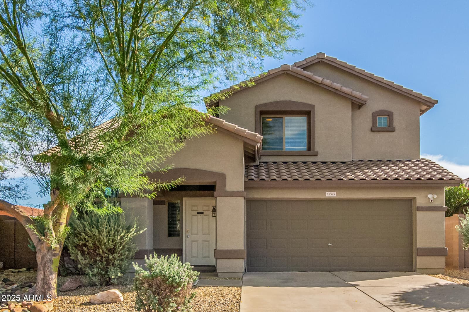 25577 W WHYMAN Street, Buckeye, AZ 85326 — photo 2 of 31