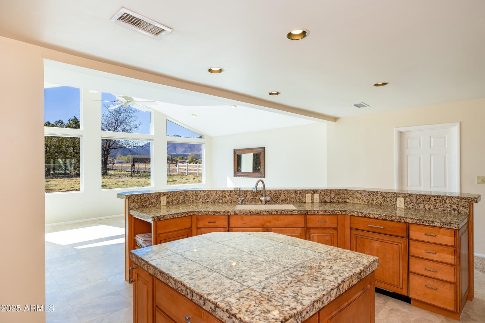 8230 Koch Field Road, Flagstaff, AZ 86004 — photo 16 of 69