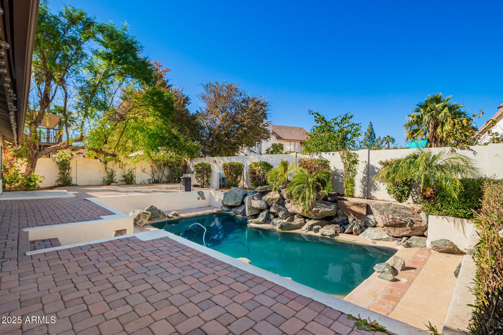 8648 S KENWOOD Lane, Tempe, AZ 85284 — photo 41 of 47