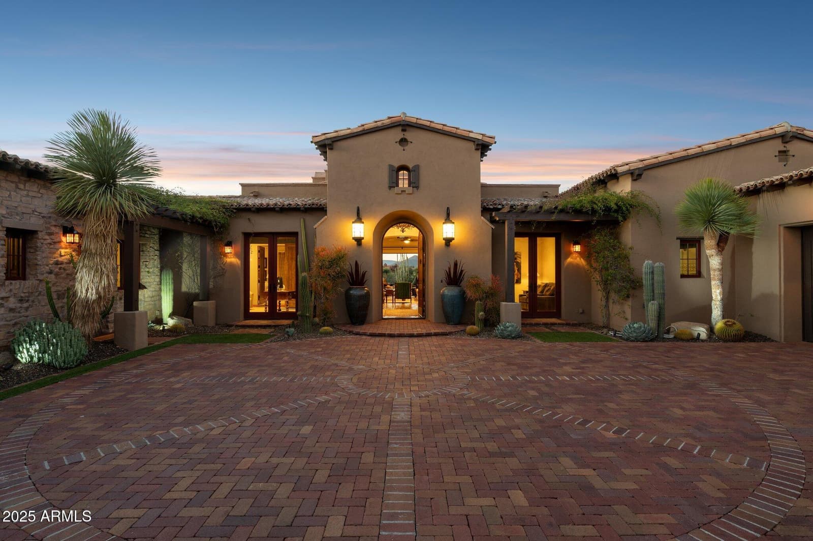 10986 E WILDCAT HILL Road, Scottsdale, AZ 85262 — photo 2 of 49