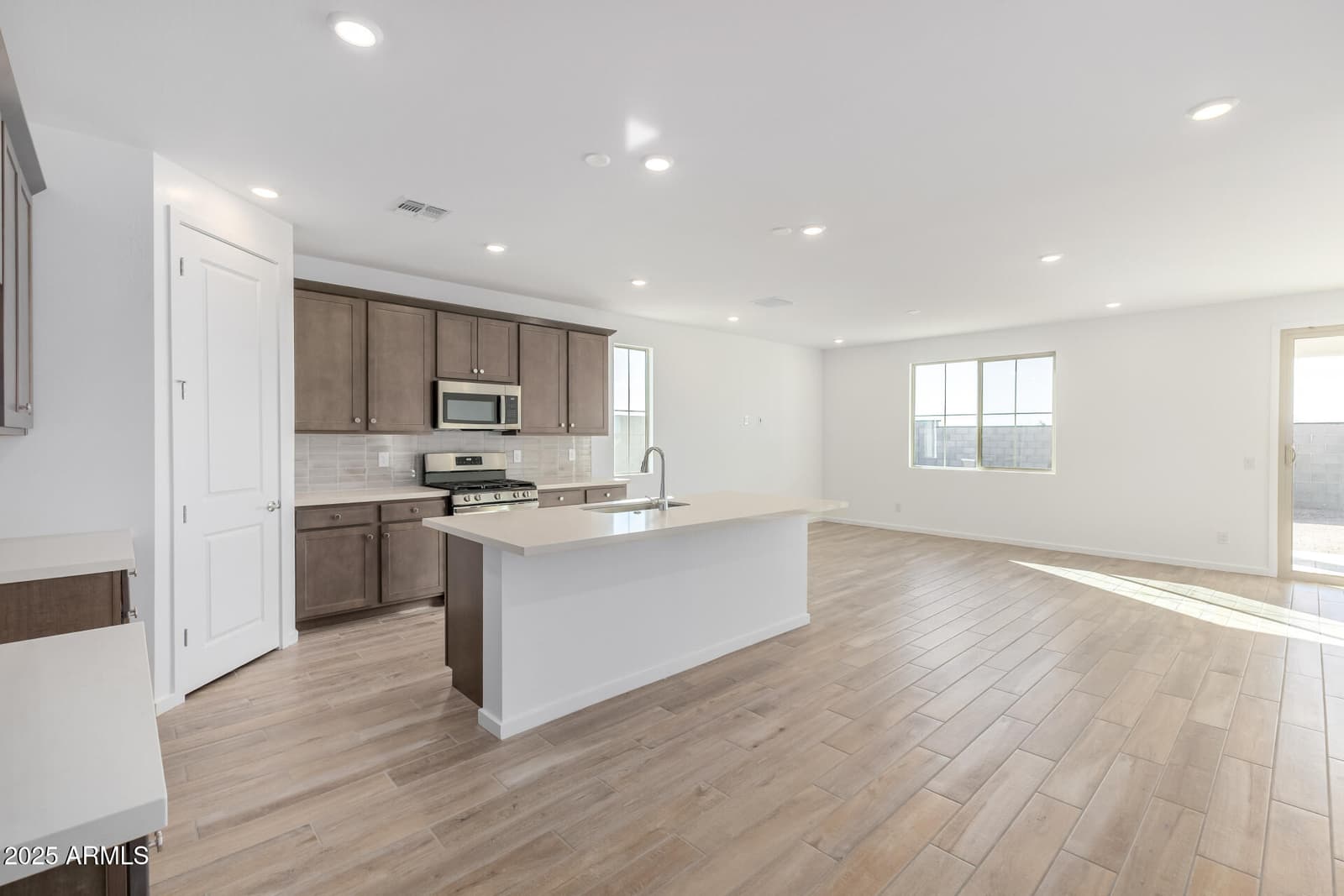 30153 W PALO BREA Way, Buckeye, AZ 85396 — photo 8 of 35