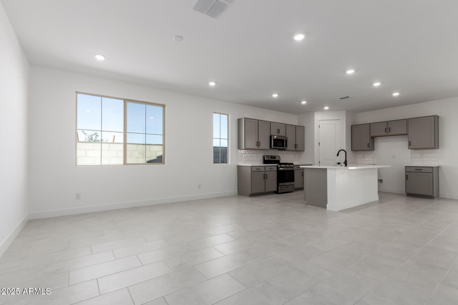 30160 W PALO BREA Way, Buckeye, AZ 85396 — photo 17 of 26